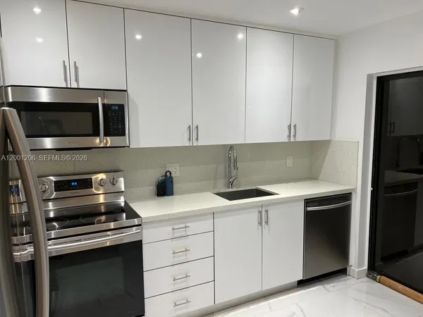 $3,350 | 1125 Northeast 210th Terrace, Miami, FL 33179