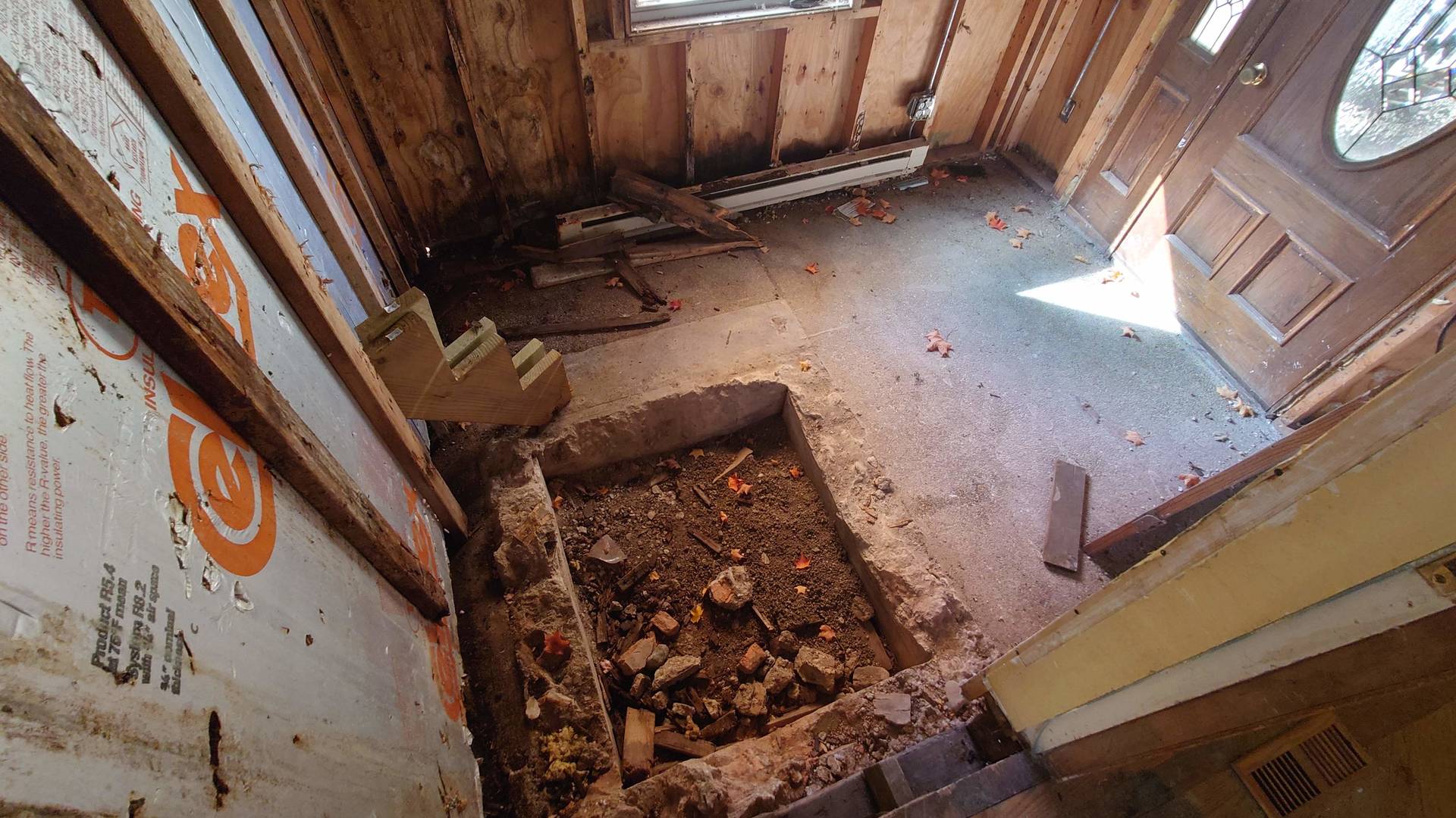 1915 Riverwoods Road Lincolnshire, IL 60069 - Photo 27 of 59 a view of an entryway