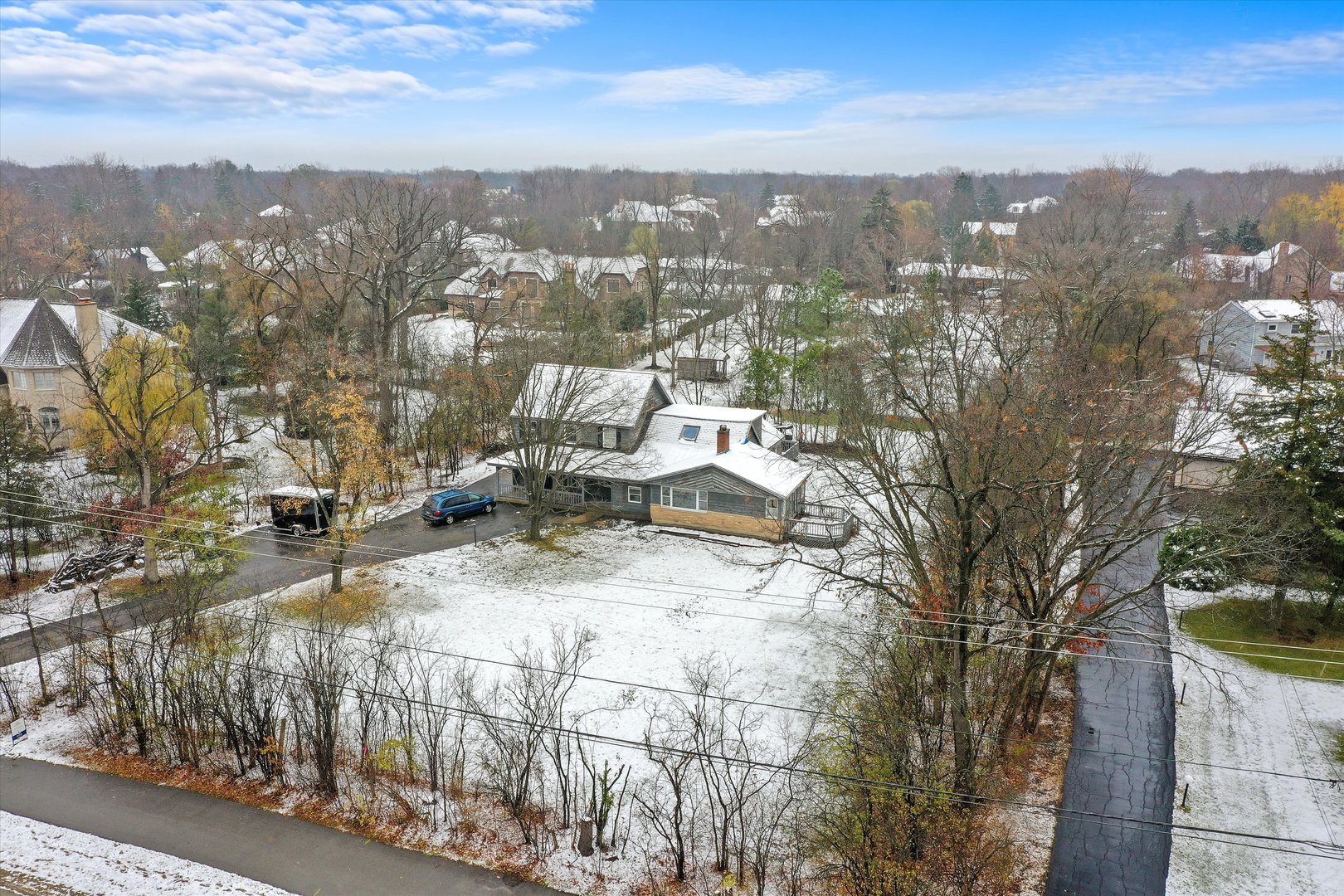 1915 Riverwoods Road Lincolnshire, IL 60069 - Photo 3 of 59 a view of a city