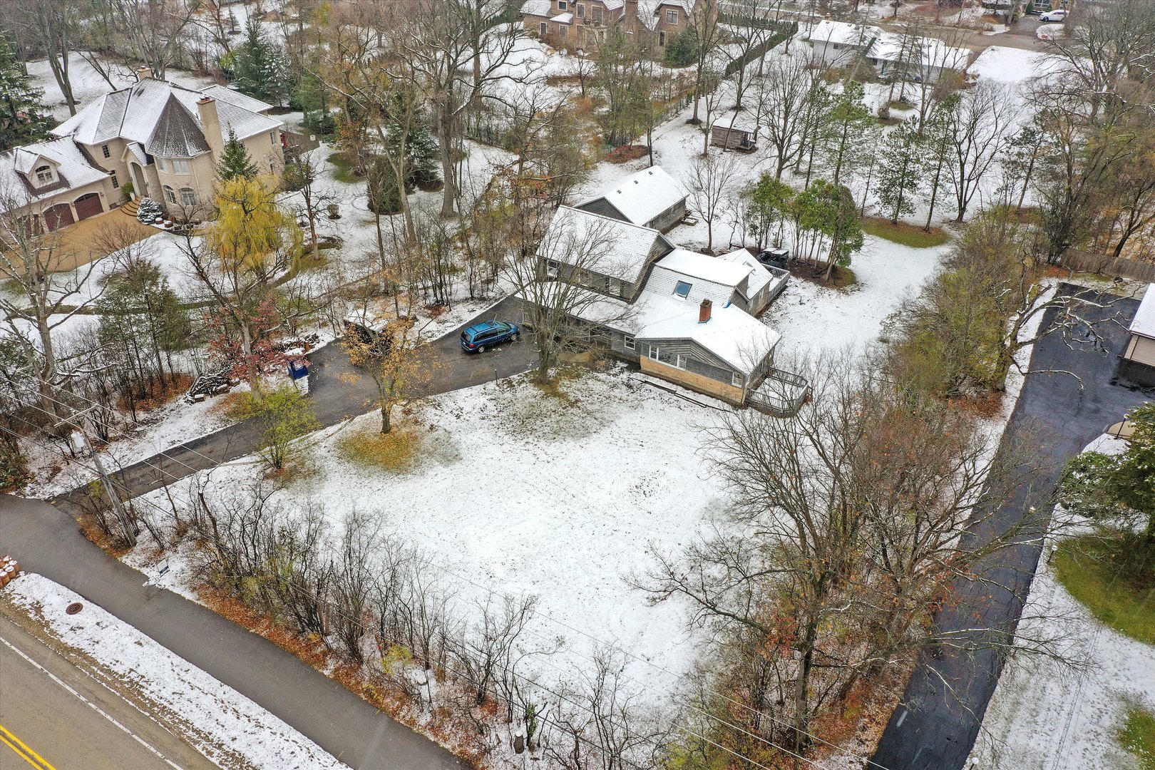 1915 Riverwoods Road Lincolnshire, IL 60069 - Photo 4 of 59 a view of residential houses with yard