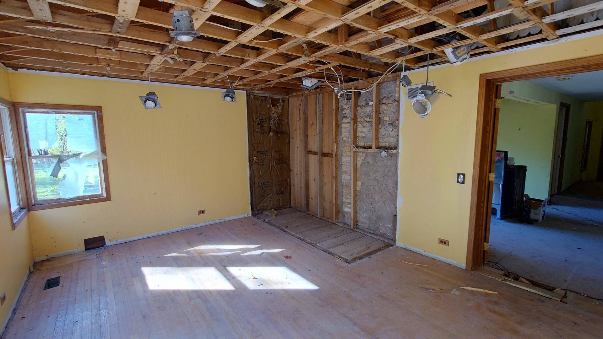 1915 Riverwoods Road Lincolnshire, IL 60069 - Photo 41 of 59 a view of empty room