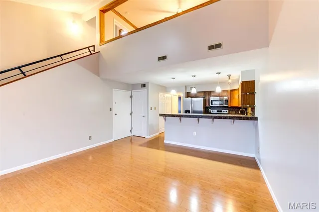 $209,900 | 13819 Amiot Drive, Unit D, Maryland Heights, MO 63146
