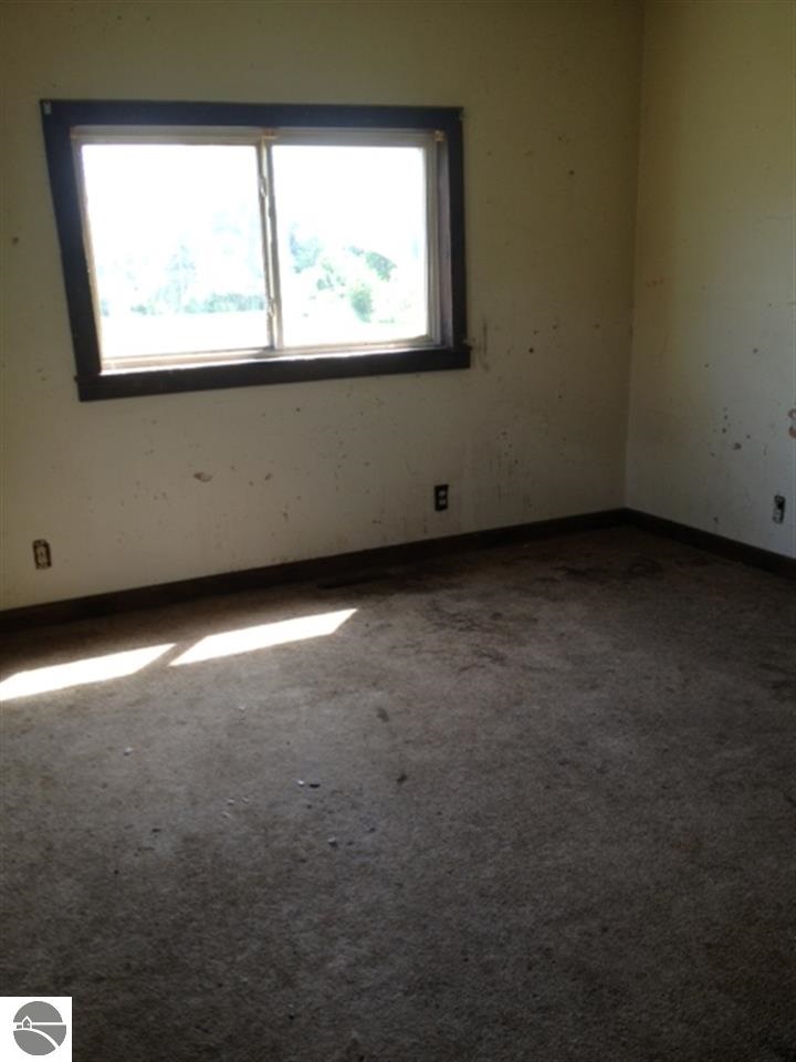 3501 South Winn Road Mount Pleasant, MI 48858 - Photo 8 of 16 1774989-7.JPG