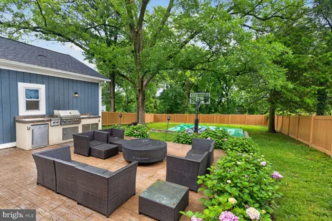$1,500,000 | 3717 30th Place Northeast, Washington, DC 20018