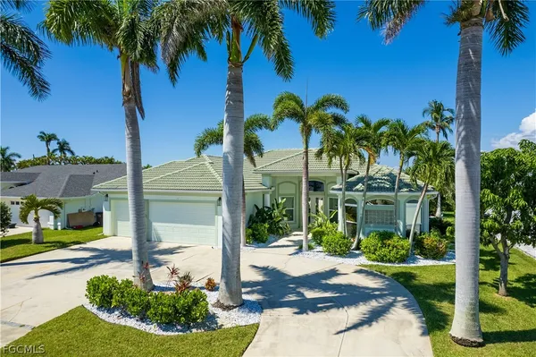 $889,995 | 623 Southwest 56th Street, Cape Coral, FL 33914