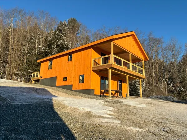 $629,000 | 334 Cochran Road, Morristown, VT 05661