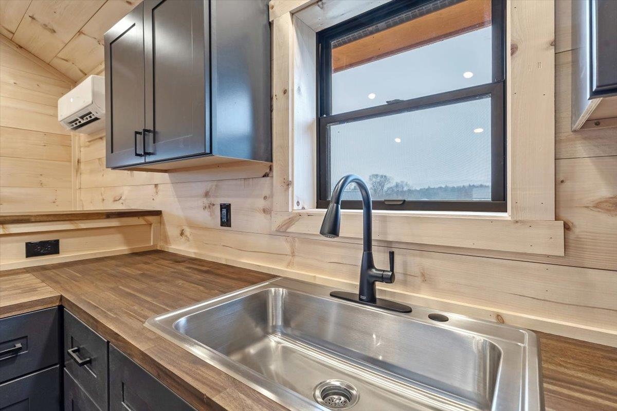 334 Cochran Road Morristown, VT 05661 - Photo 33 of 54