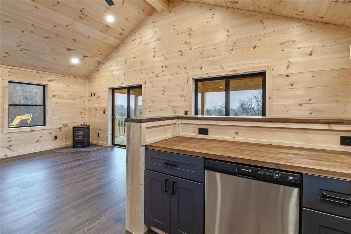 334 Cochran Road Morristown, VT 05661 - Photo 35 of 54