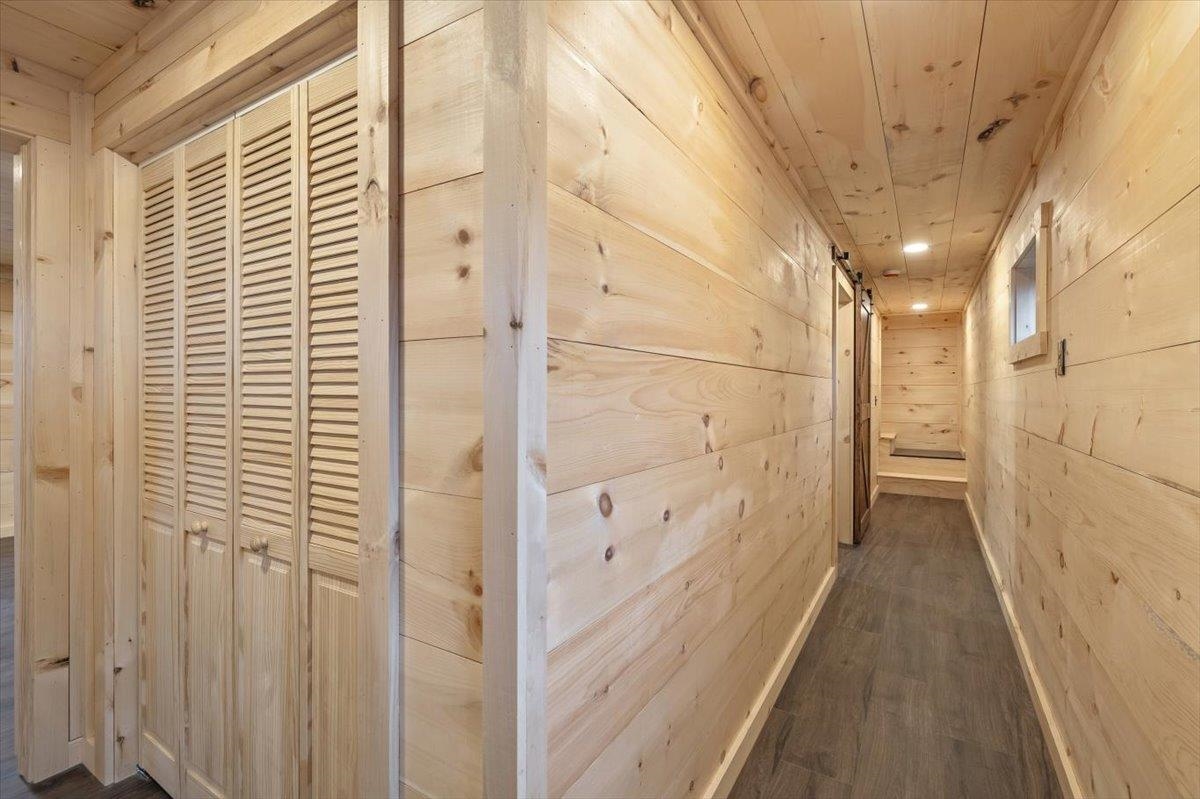 334 Cochran Road Morristown, VT 05661 - Photo 4 of 54