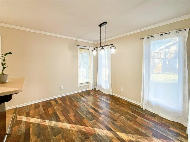 $325,500 | 1645 East Timber Ridge Drive, Sedalia, MO 65301