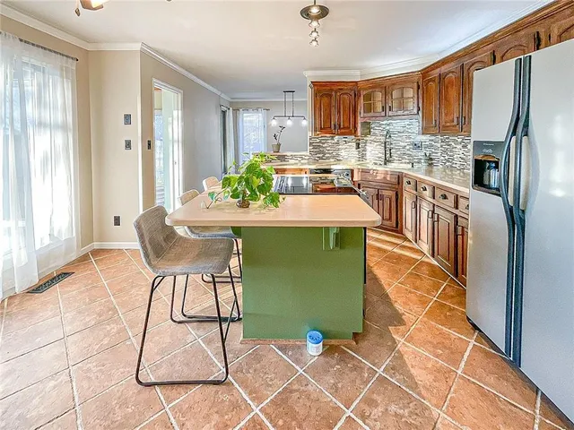 $325,500 | 1645 East Timber Ridge Drive, Sedalia, MO 65301