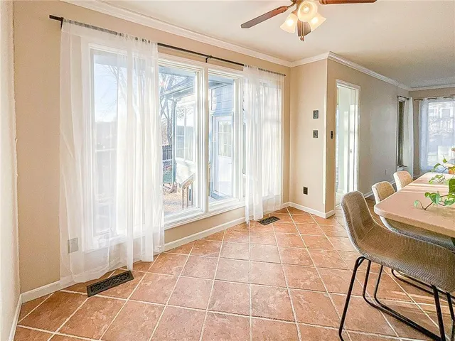 $325,500 | 1645 East Timber Ridge Drive, Sedalia, MO 65301