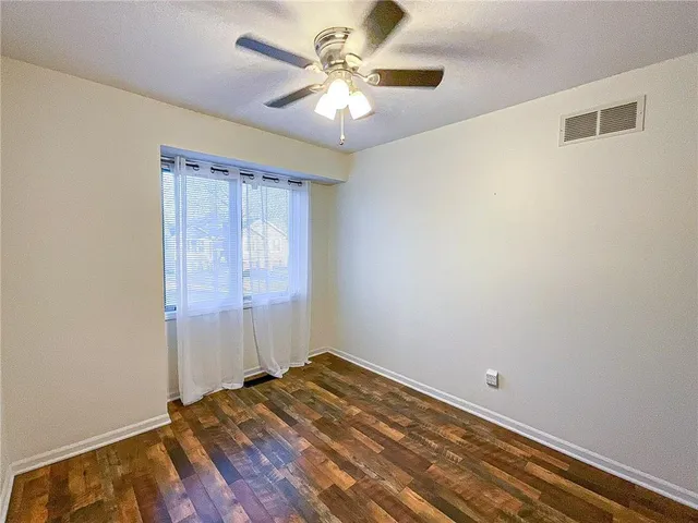 $325,500 | 1645 East Timber Ridge Drive, Sedalia, MO 65301