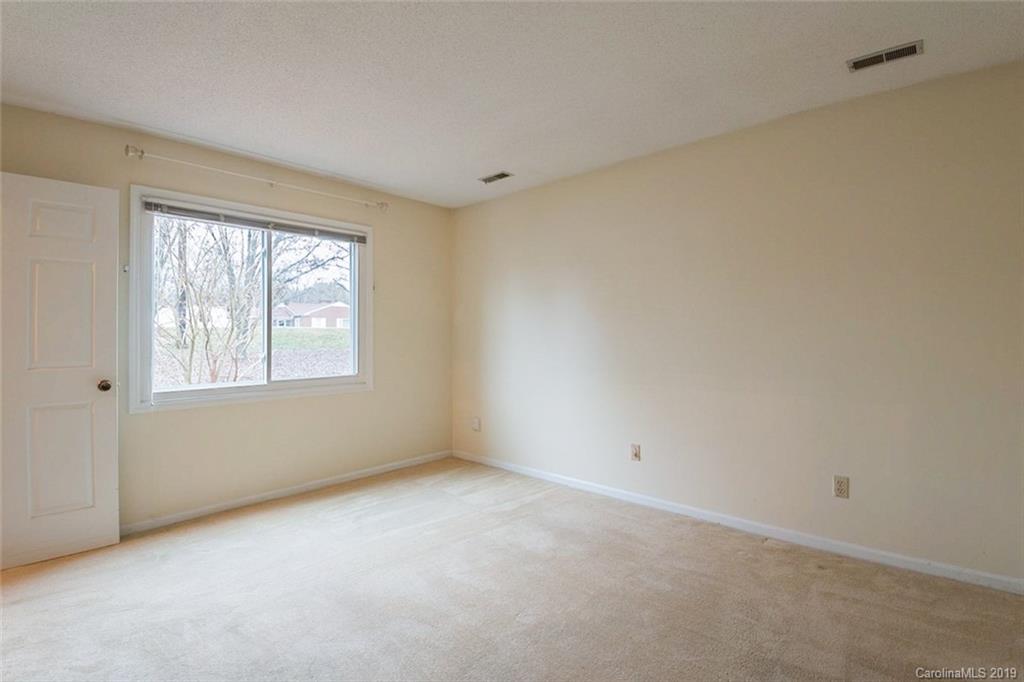 1517 South Point Road Belmont, NC 28012 - Photo 14 of 32 Gallery Image 14