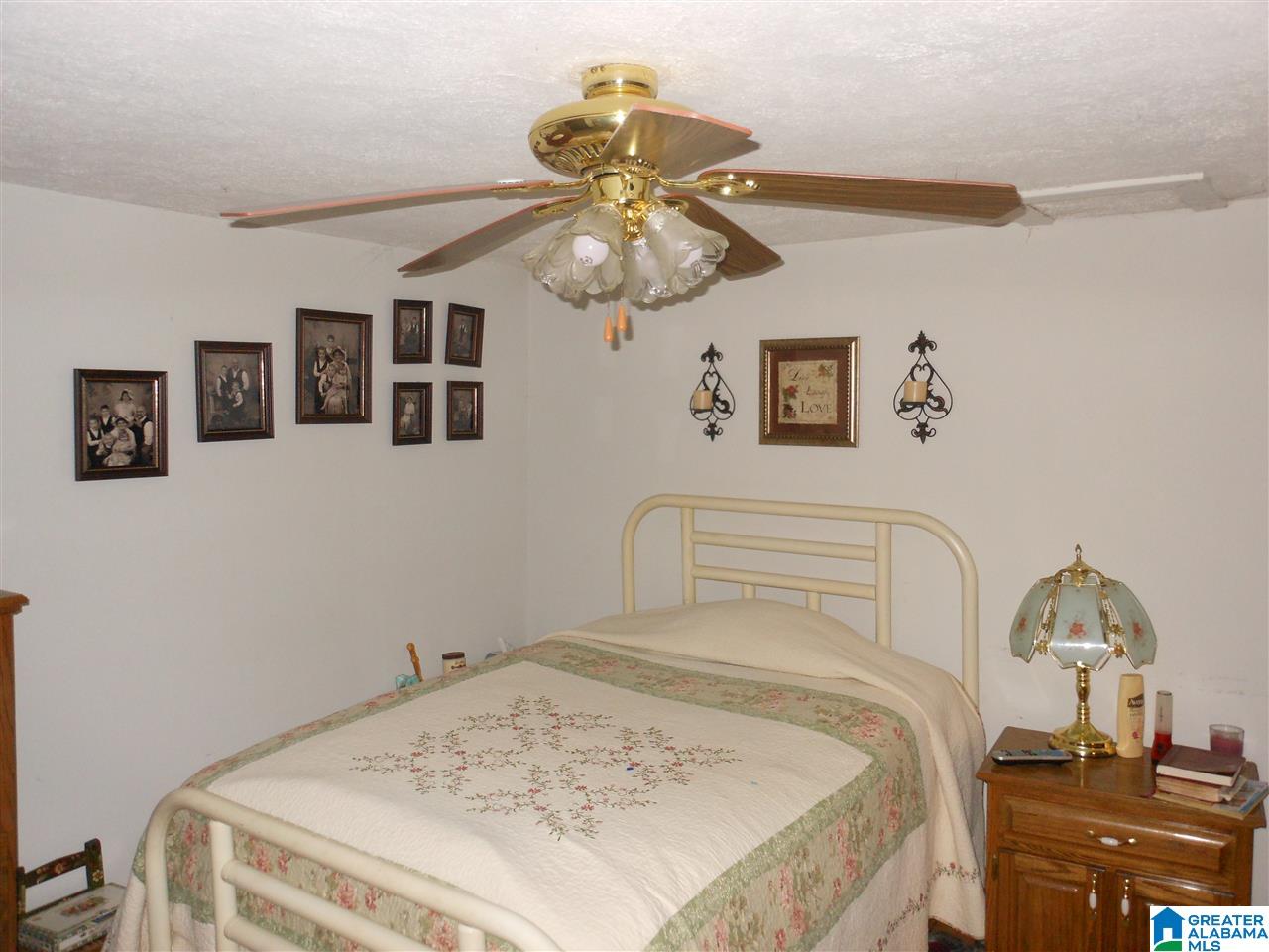 97 Shaw Lane Sylacauga, AL 35150 - Photo 2 of 7