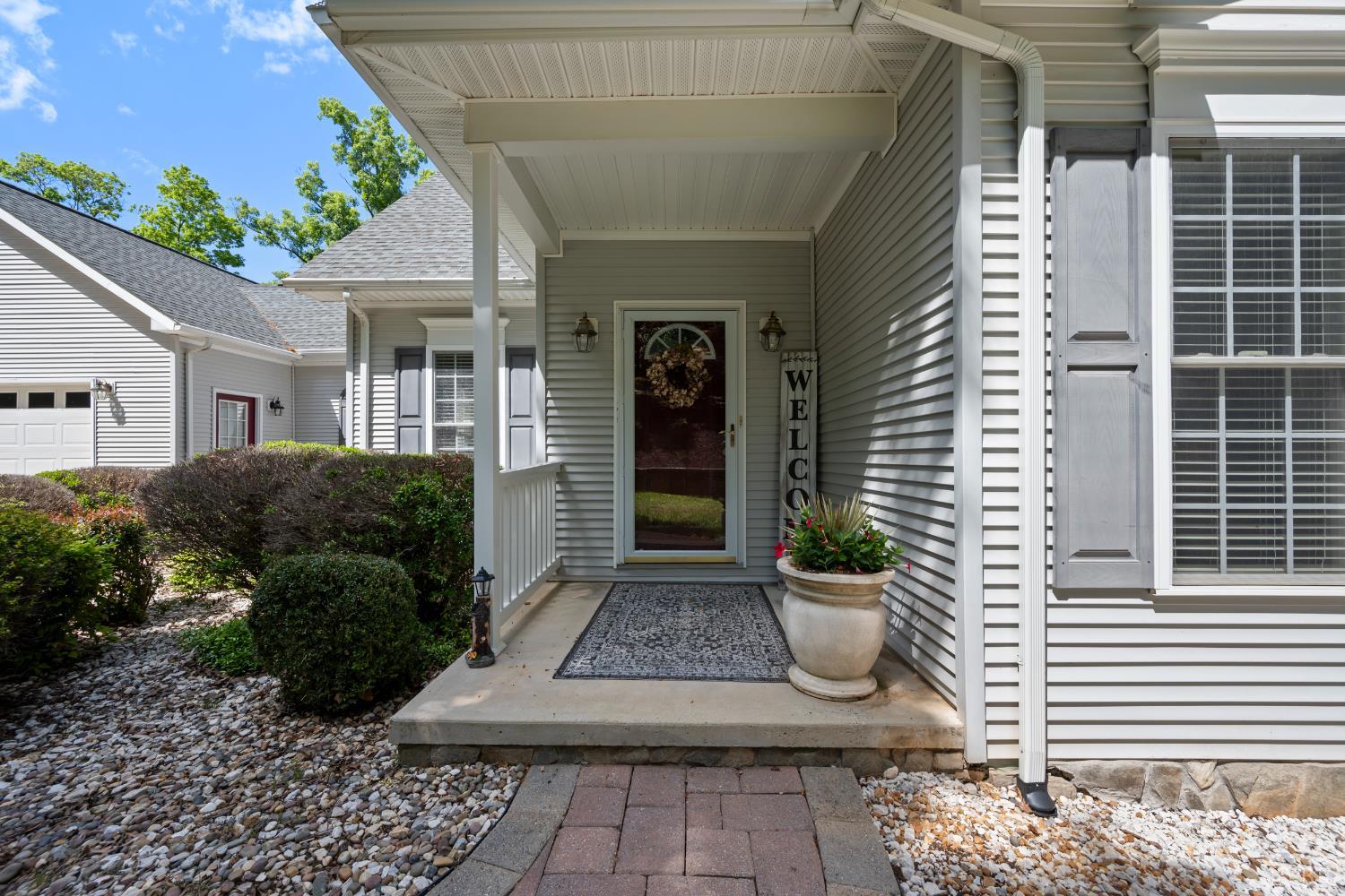 630 Forest Shores Road Wirtz, VA 24184 - Photo 4 of 78