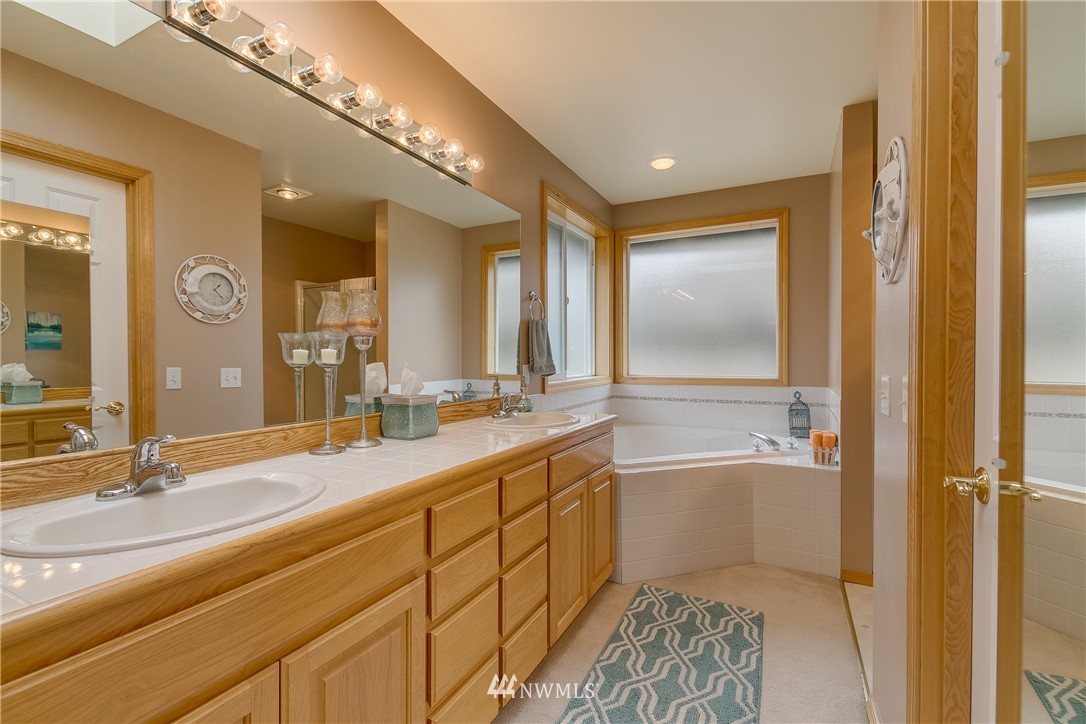 3306 189th Place Southeast Bothell, WA 98012 - Photo 17 of 25