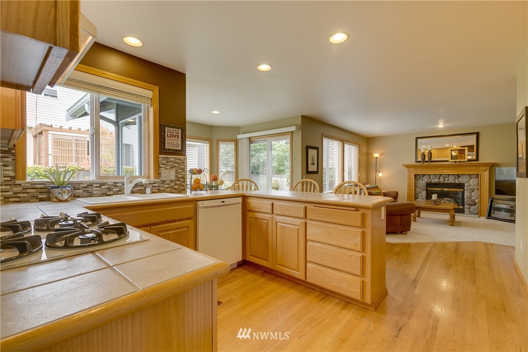 3306 189th Place Southeast Bothell, WA 98012 - Photo 9 of 25