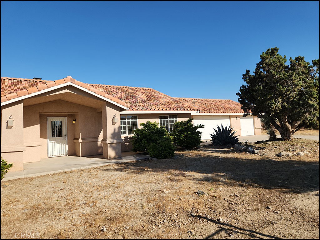 10685 Crystal Aire Road Pinon Hills, CA 92372 - Photo 31 of 47