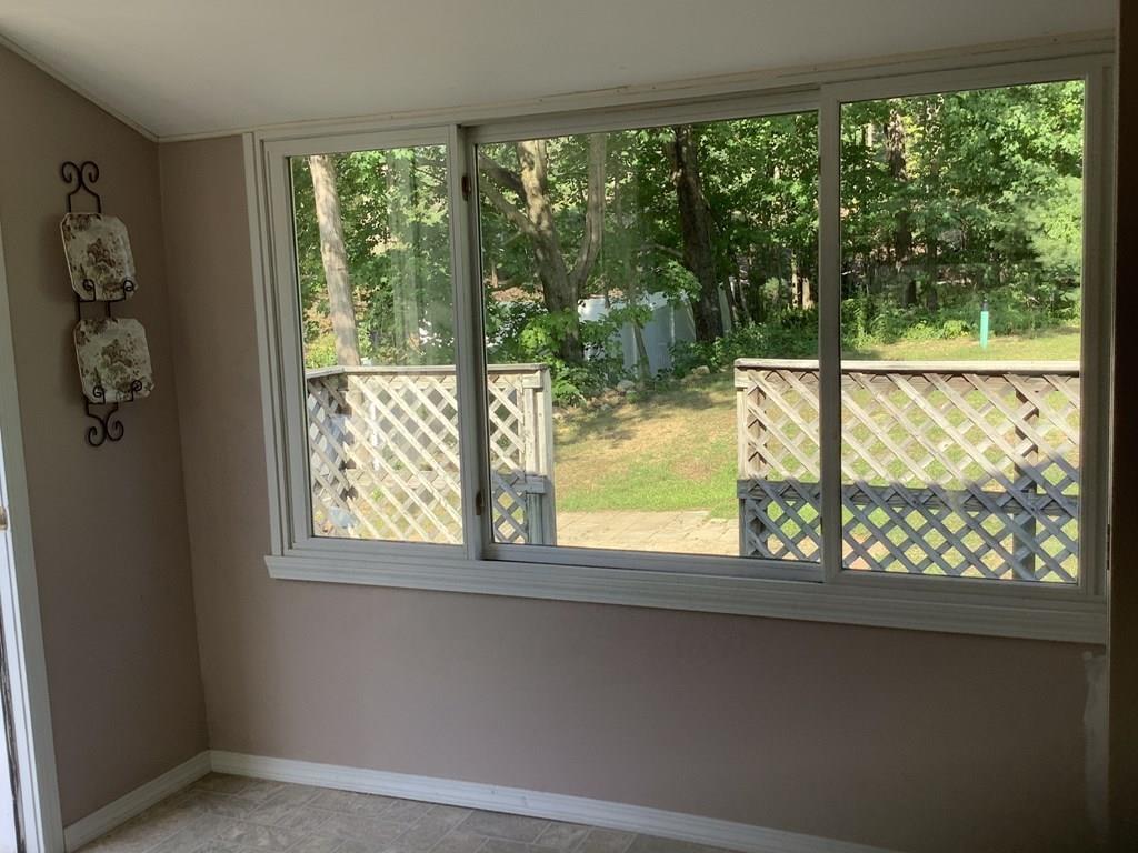 47 Union Road Wales, MA 01081 - Photo 9 of 11