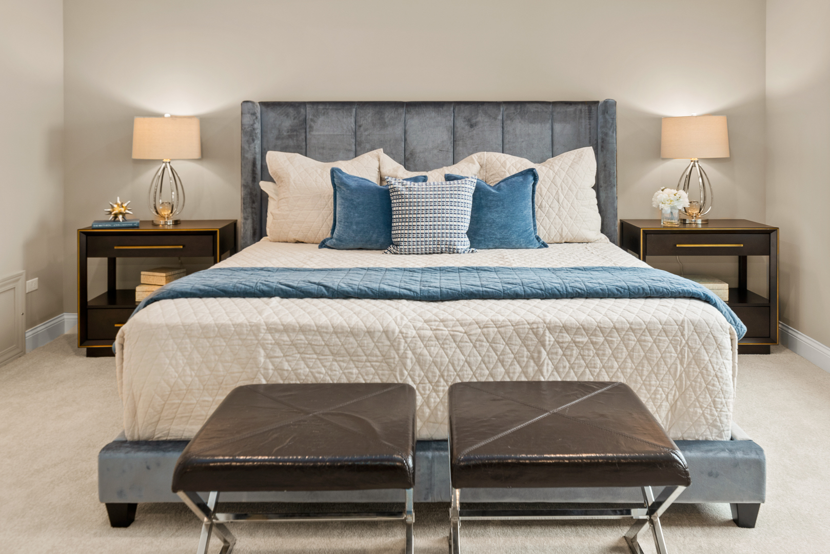 4475 Sassafras Lane Naperville, IL 60564 - Photo 17 of 24 a bedroom with a bed and lamp