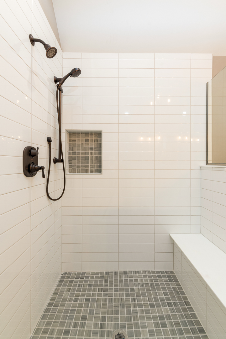 4475 Sassafras Lane Naperville, IL 60564 - Photo 22 of 24 a bathroom with a shower