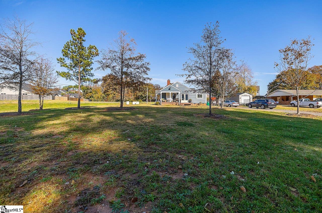 1101 Old Georgia Road Roebuck, SC 29376 - Photo 3 of 32 Gallery Image 3