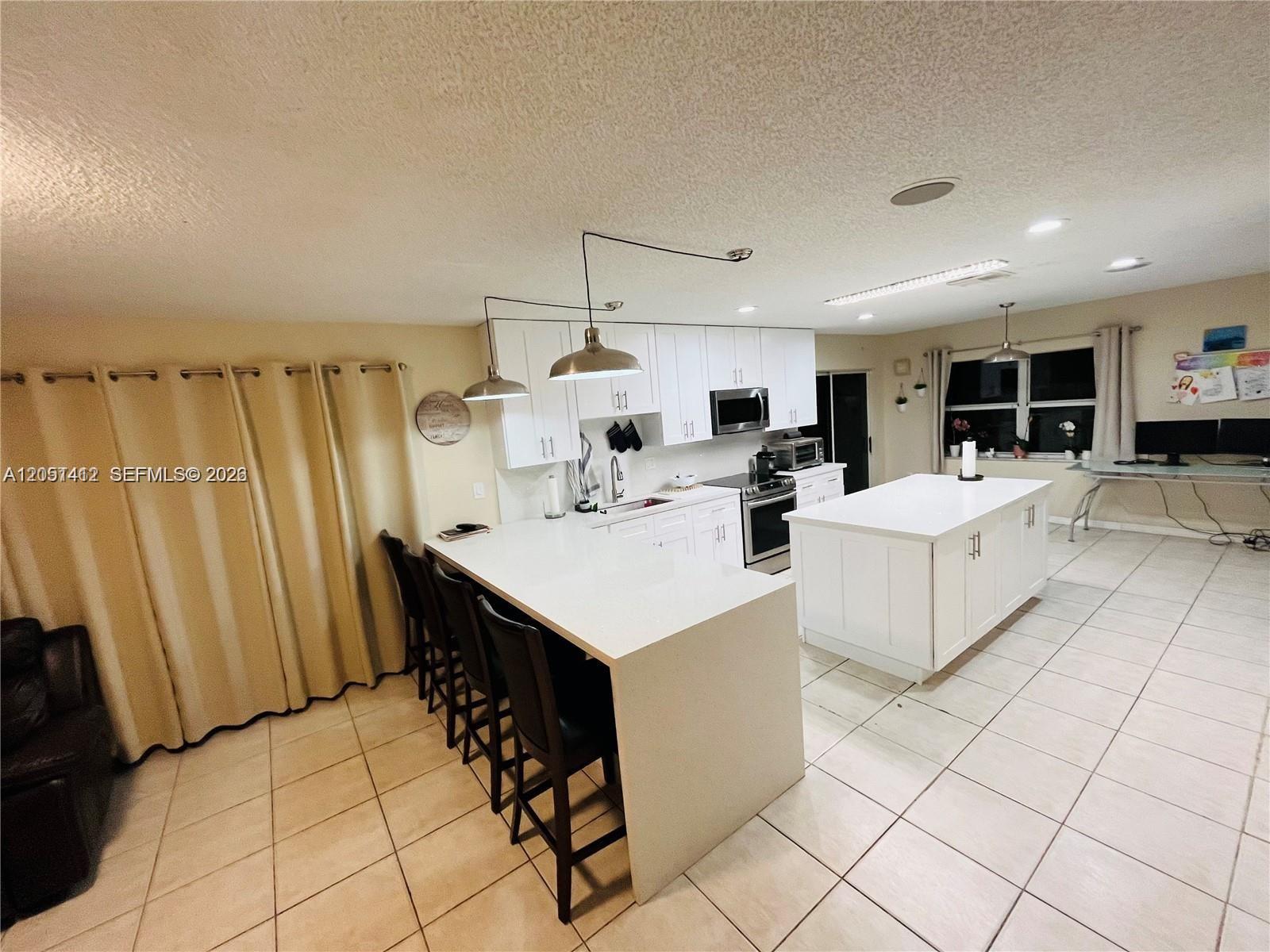16453 Southwest 75th Terrace Miami, FL 33193 - Photo 17 of 26