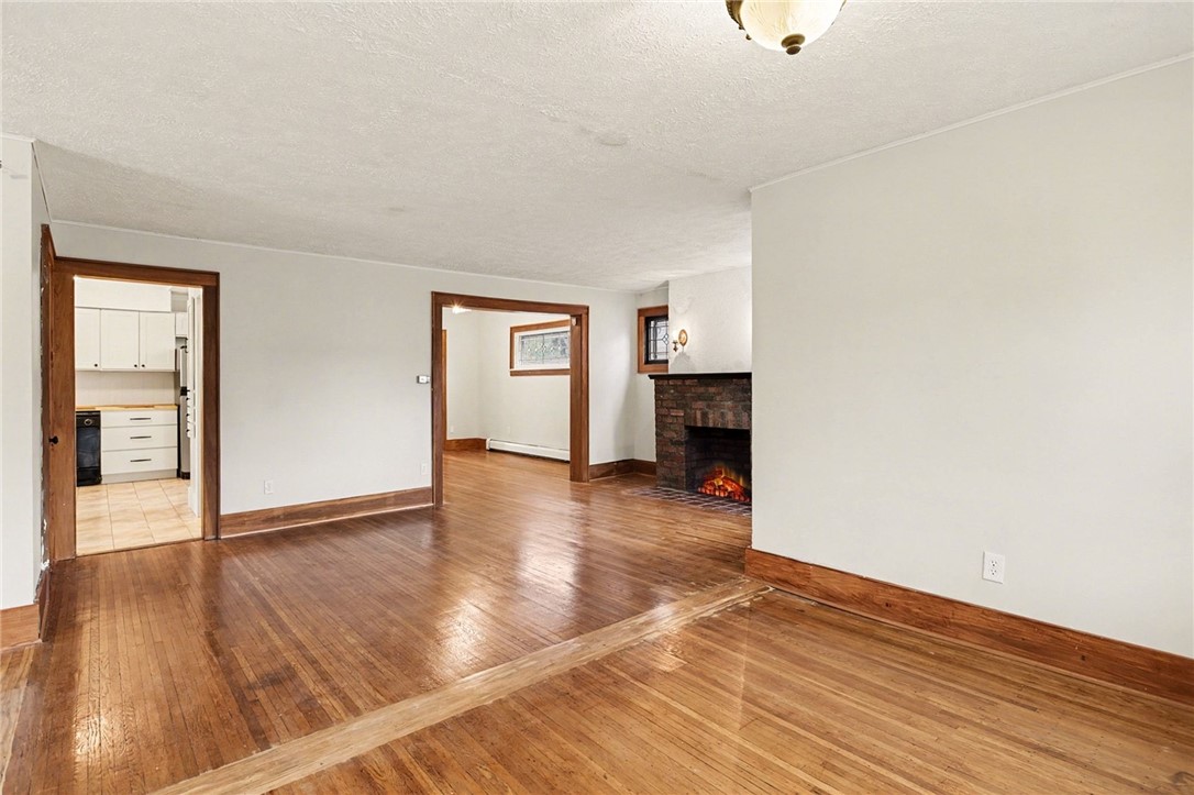 85 Maplehurst Road Irondequoit, NY 14617 - Photo 10 of 32