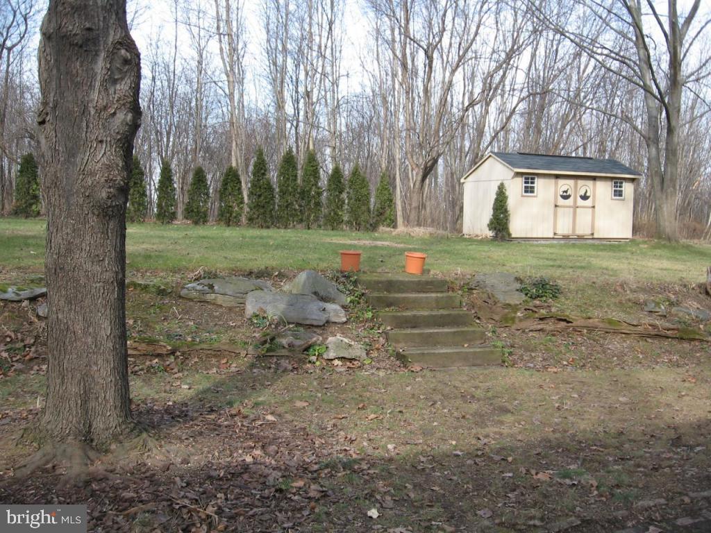 2395 Spring Valley Road Lancaster, PA 17601 - Photo 23 of 23 Gallery Image 23