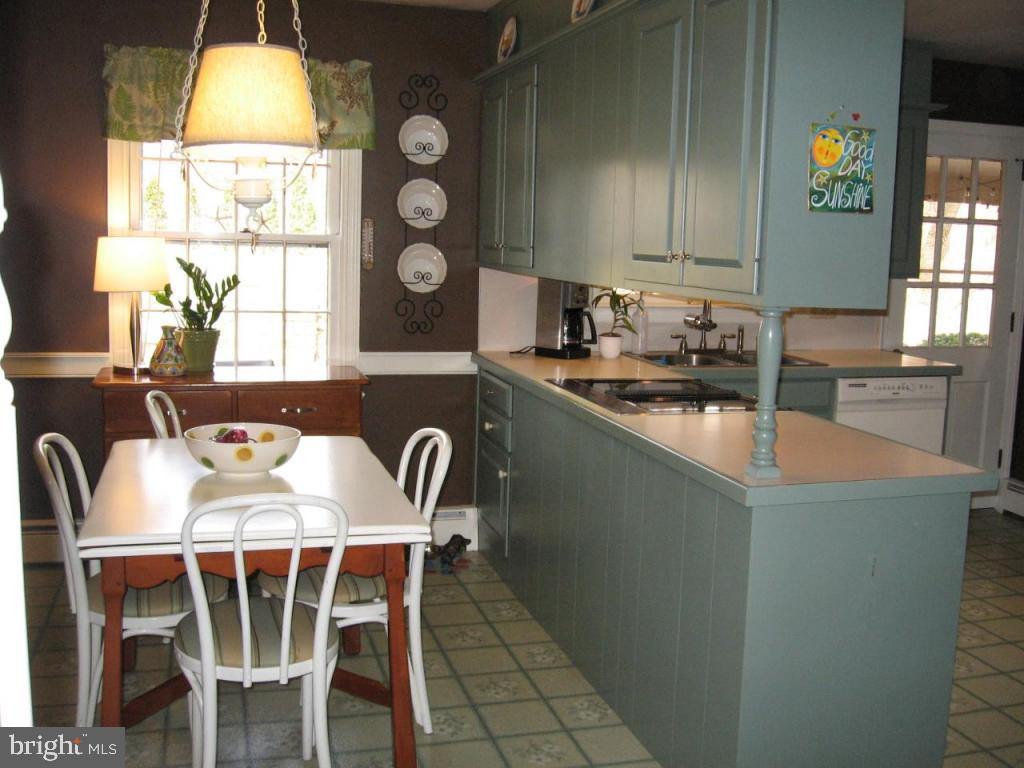 2395 Spring Valley Road Lancaster, PA 17601 - Photo 10 of 23 Gallery Image 10