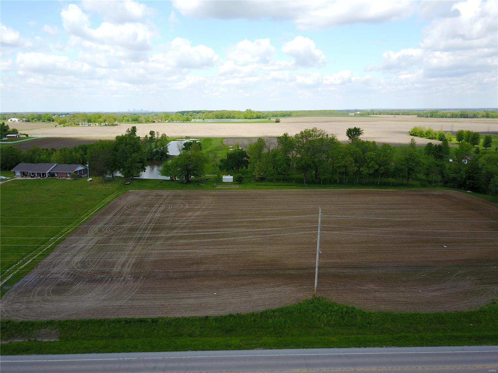 6024 Triple Lakes Road Millstadt, IL 62260 - Photo 2 of 7 Gallery Image 2