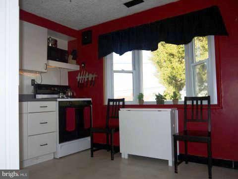 2429 Alma Road Halethorpe, MD 21227 - Photo 8 of 20 Kitchen