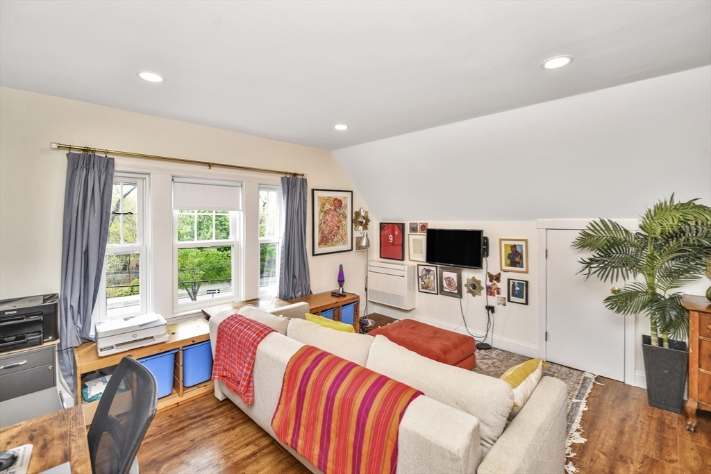 208 Brush Hill Road Milton, MA 02186 - Photo 12 of 20