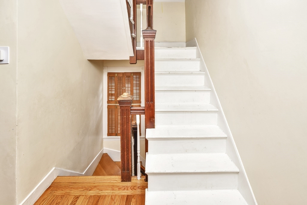 208 Brush Hill Road Milton, MA 02186 - Photo 14 of 20