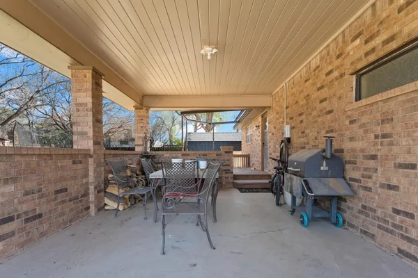 $295,000 | 507 Mesa Drive, Plainview, TX 79072