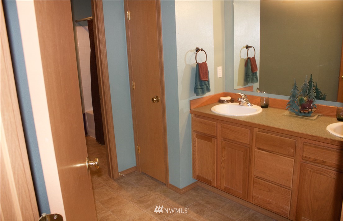 430 Trout Lakes Road Castle Rock, WA 98611 - Photo 10 of 24 Gallery Image 10