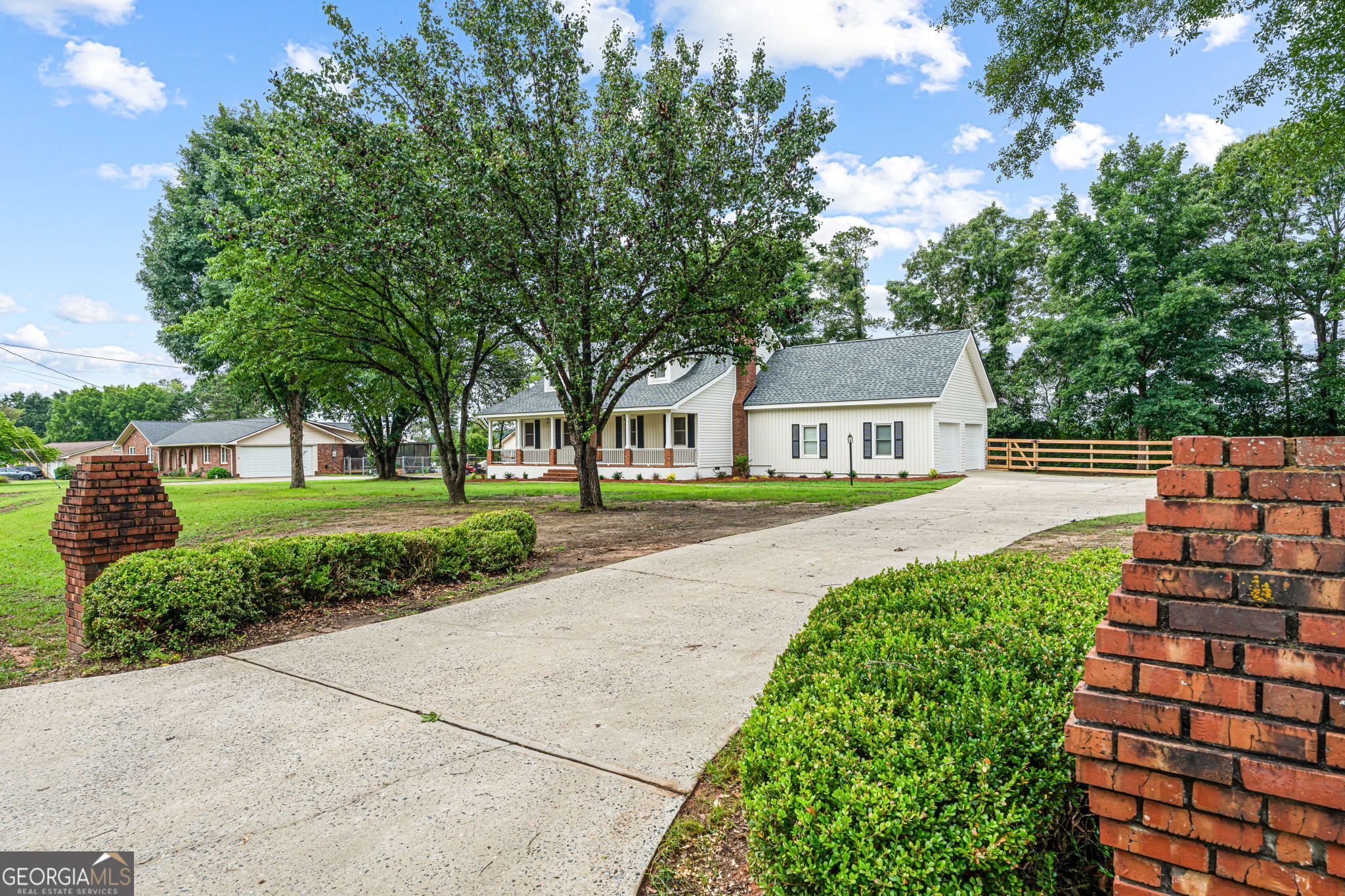 213 Tucker Road Warner Robins, GA 31088 - Photo 2 of 50