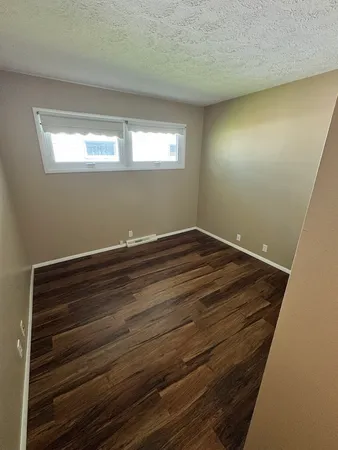$284,900 | 219 River Drive, DeKalb, IL 60115