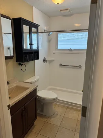 $284,900 | 219 River Drive, DeKalb, IL 60115