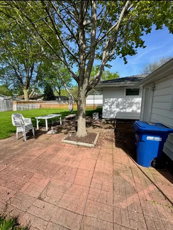 $284,900 | 219 River Drive, DeKalb, IL 60115