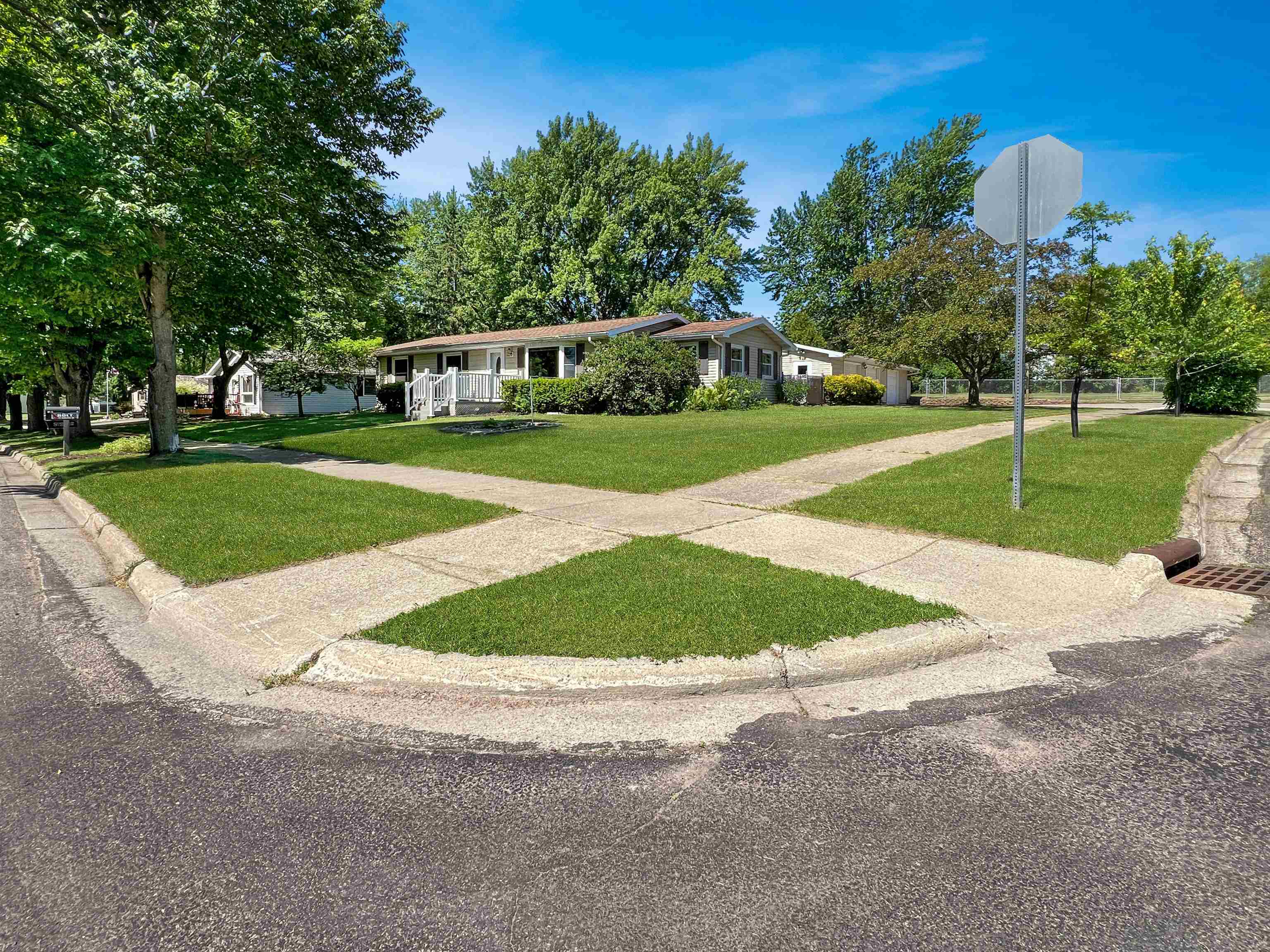 1499 Hemlock Drive Reedsburg, WI 53959 - Photo 43 of 49