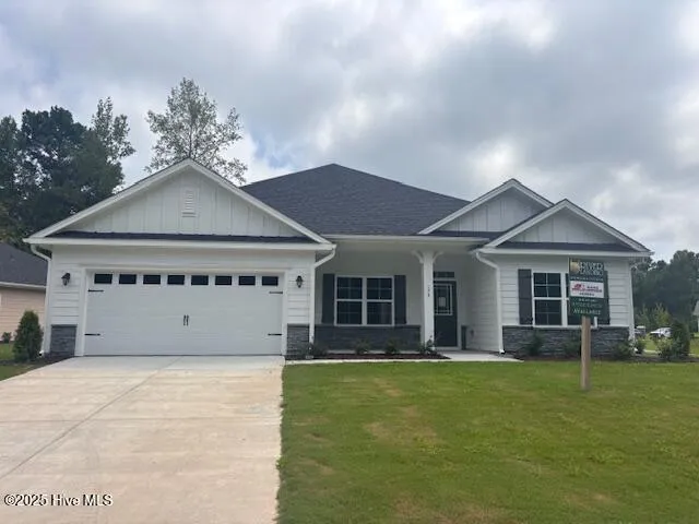 $392,100 | 174 Cherry Laurel Drive, Wallace, NC 28466