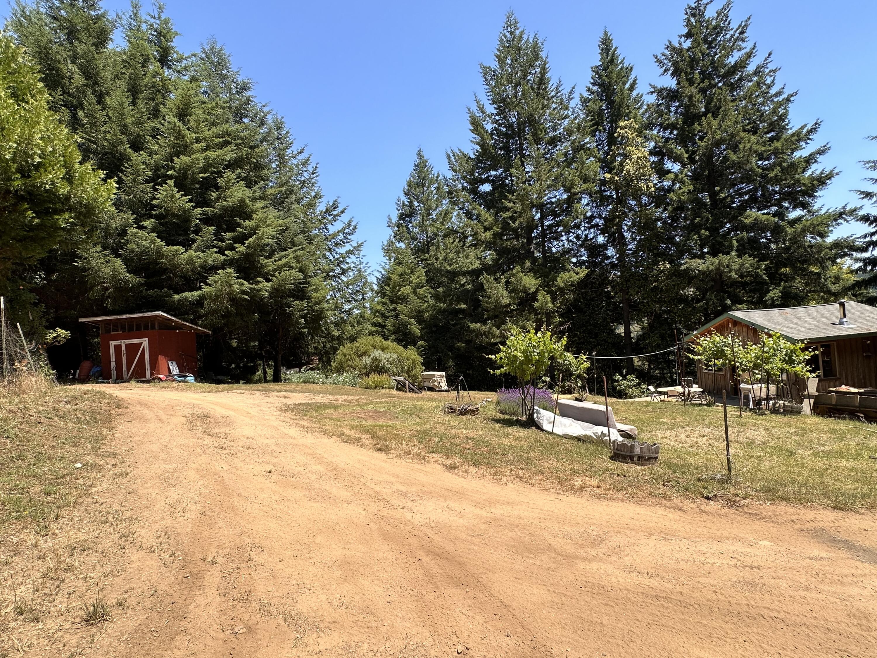 950 Powell Crk Road Garberville, CA 95542 - Photo 14 of 78