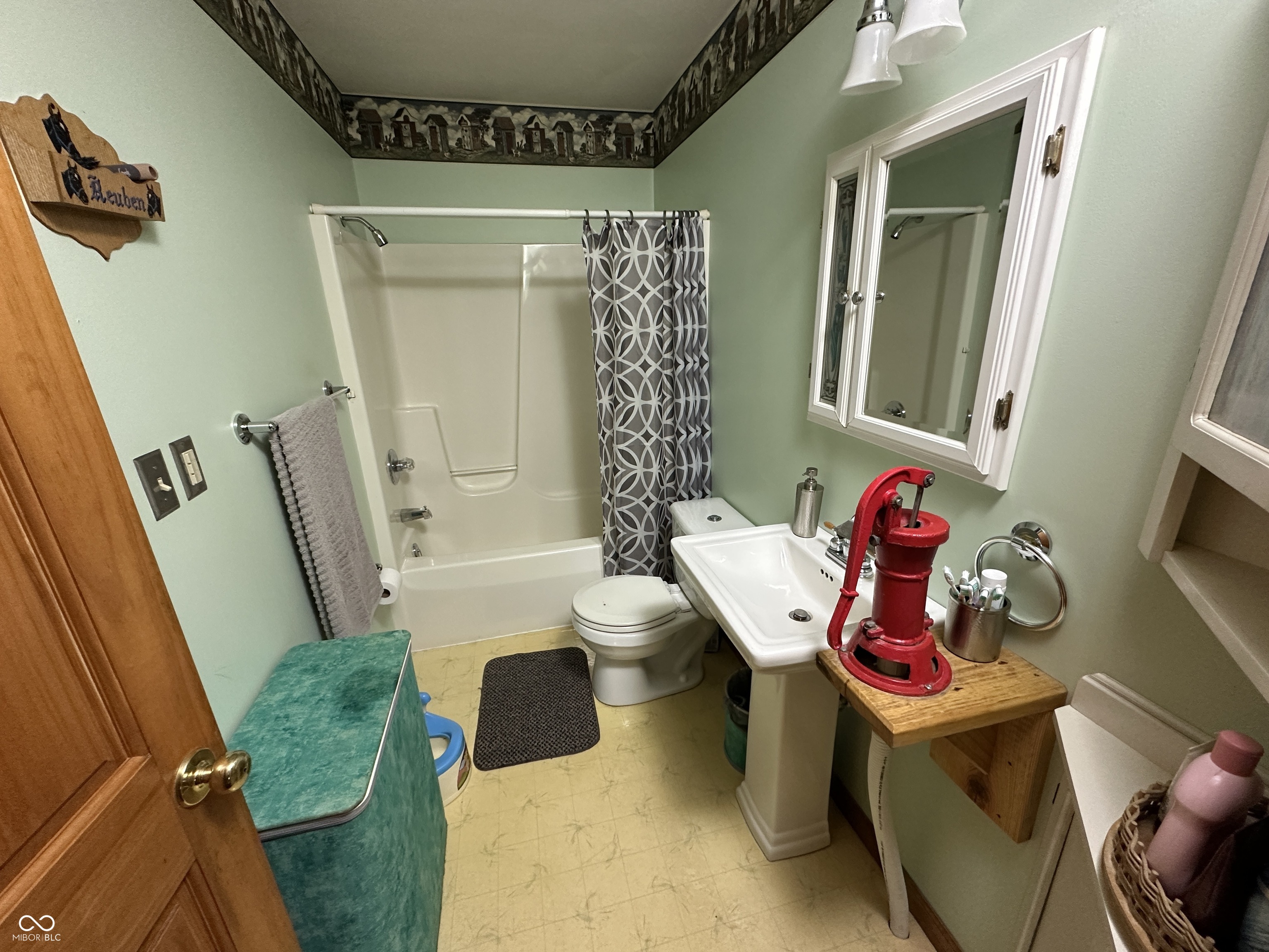 111 West Everton Road Connersville, IN 47331 - Photo 10 of 44