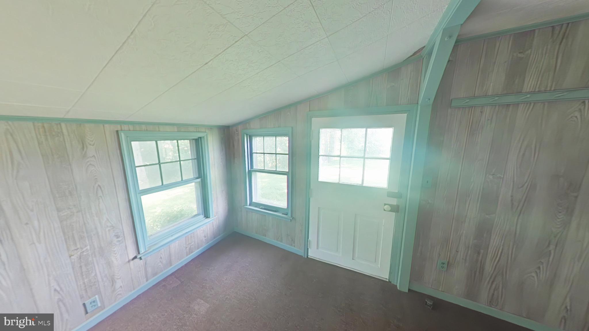 899 Shrivers Corner Road Gettysburg, PA 17325 - Photo 14 of 45 mud room