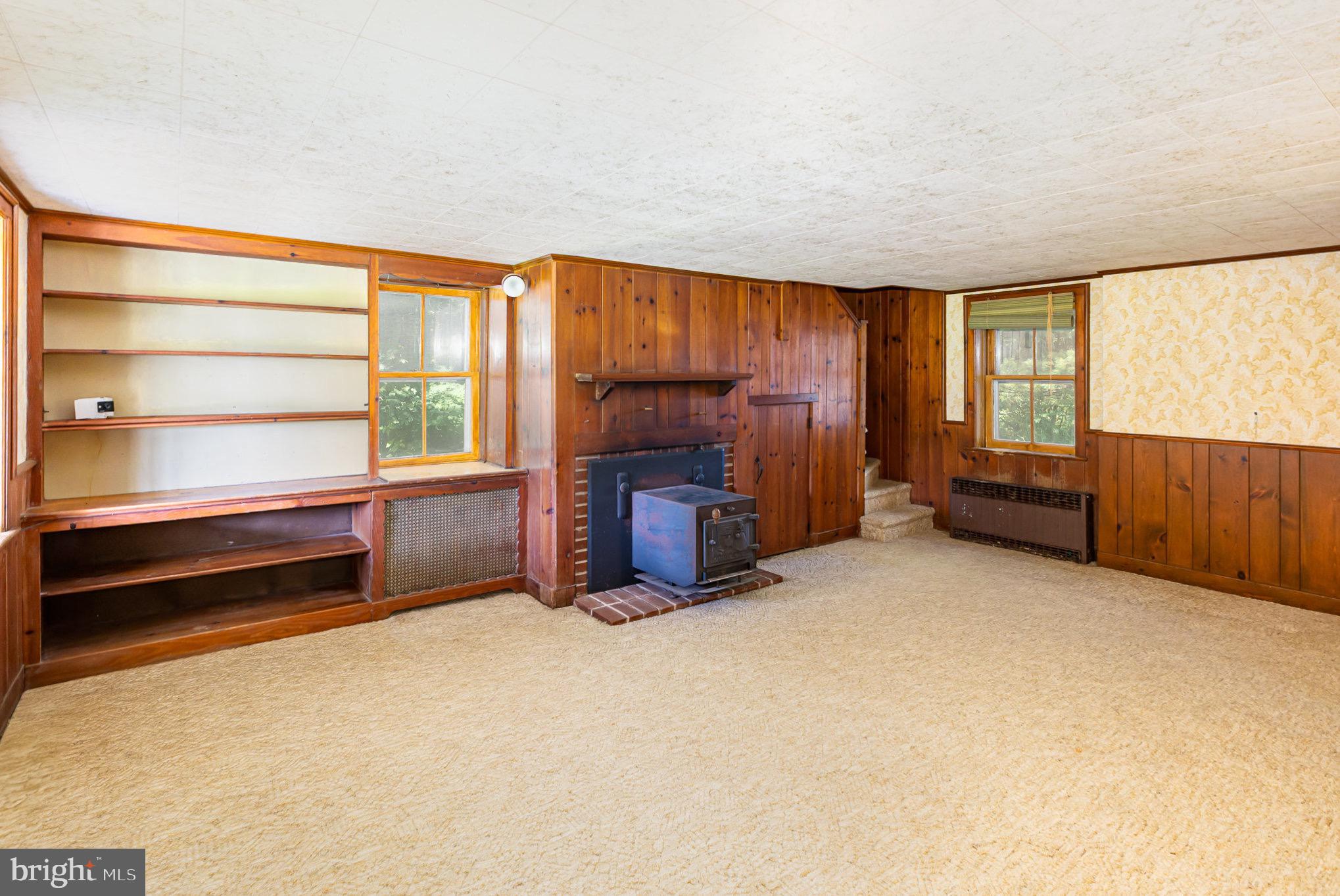 899 Shrivers Corner Road Gettysburg, PA 17325 - Photo 21 of 45 FAMILY ROOM