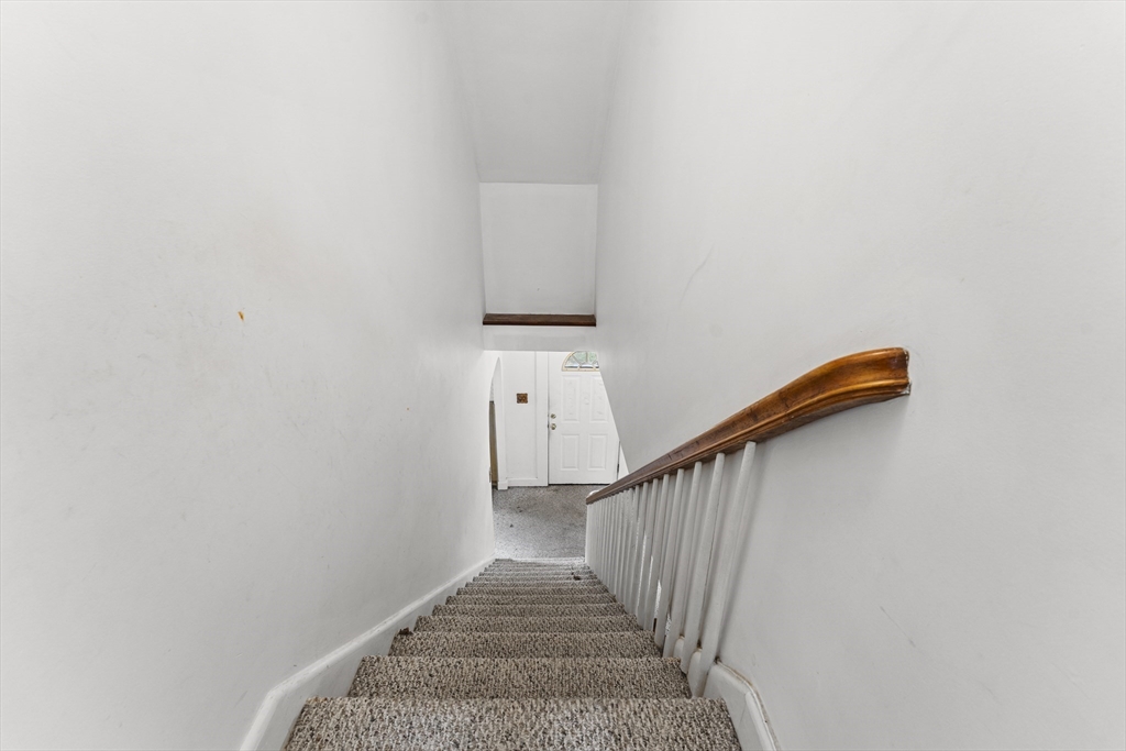 46 Sutton Street Peabody, MA 01960 - Photo 16 of 37