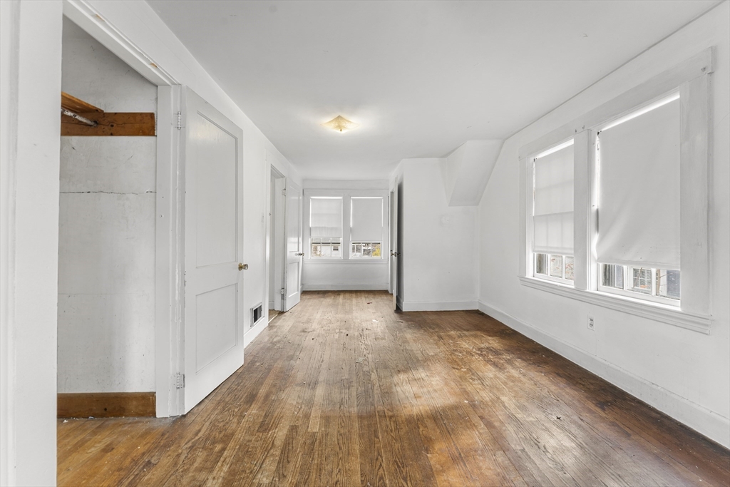 46 Sutton Street Peabody, MA 01960 - Photo 22 of 37