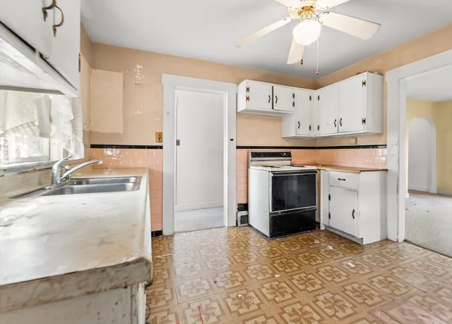 $550,000 | 46 Sutton Street, Peabody, MA 01960